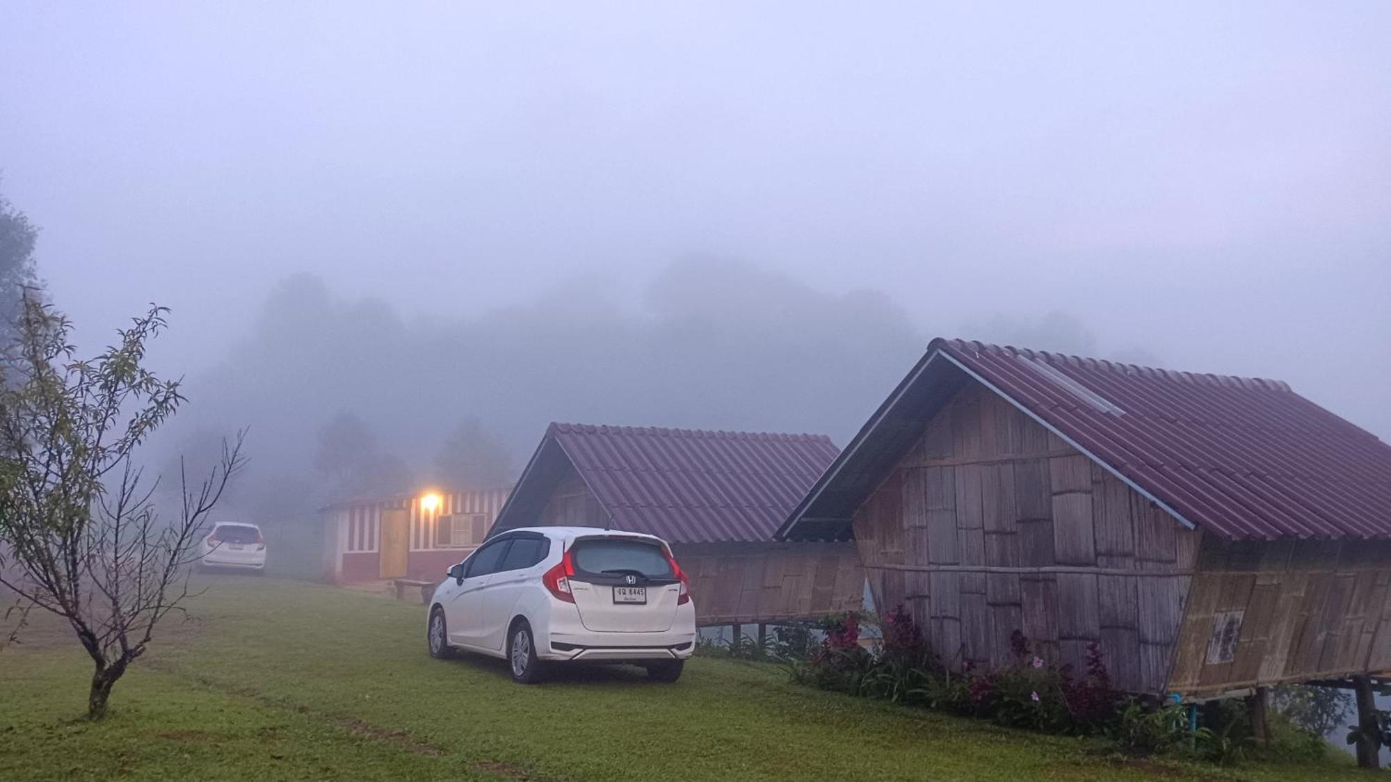 ไร่นิธิสุนทร Nithisoonthon Farmstay Mae Hong Son Exterior photo
