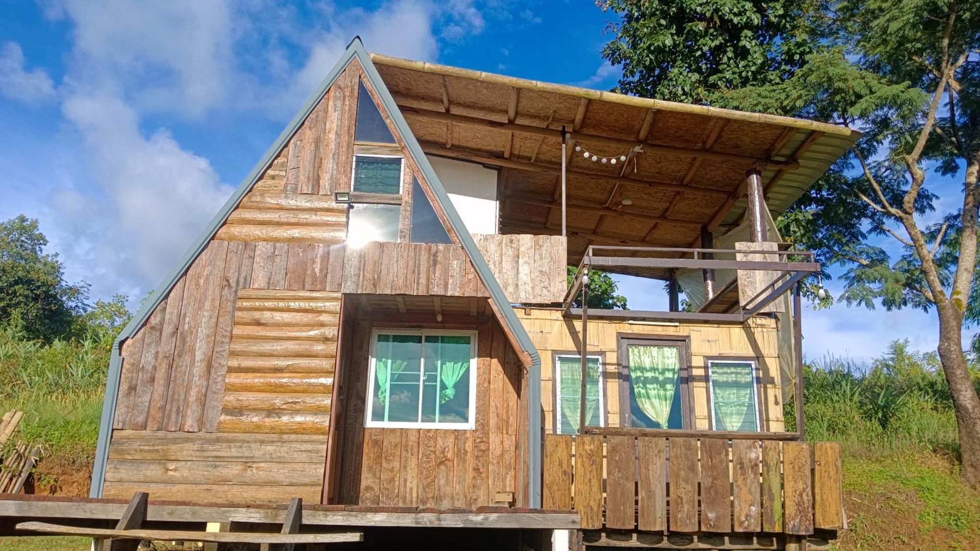 ไร่นิธิสุนทร Nithisoonthon Farmstay Mae Hong Son Exterior photo