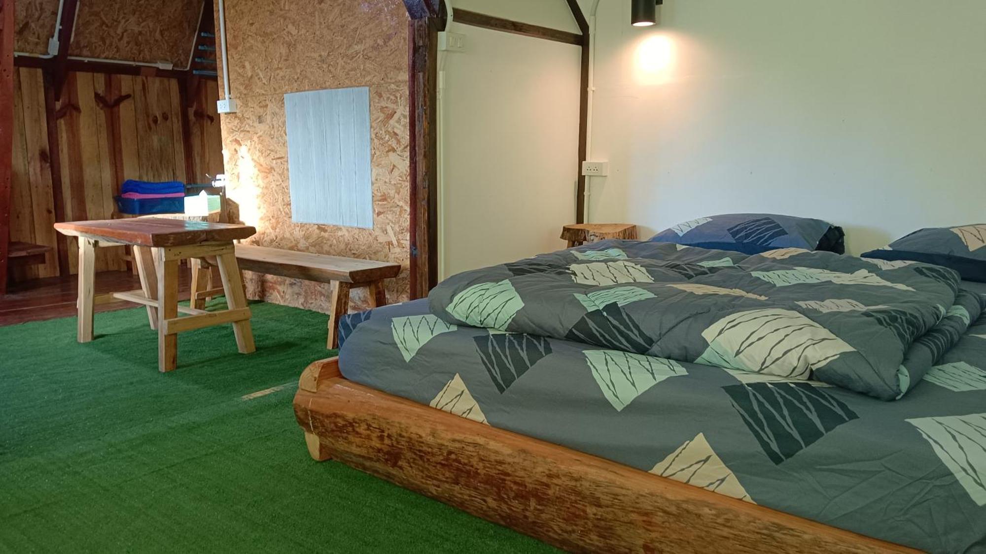 ไร่นิธิสุนทร Nithisoonthon Farmstay Mae Hong Son Exterior photo