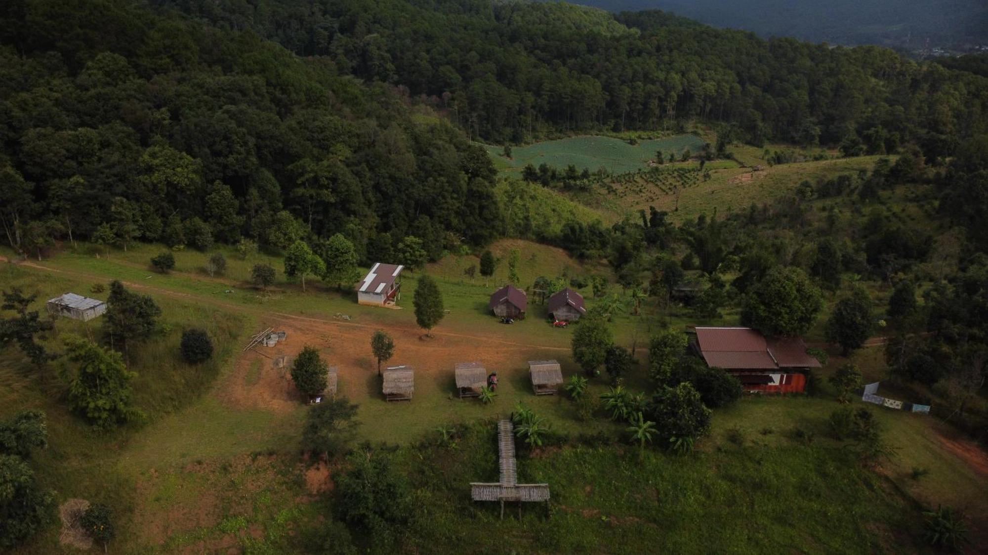 ไร่นิธิสุนทร Nithisoonthon Farmstay Mae Hong Son Exterior photo